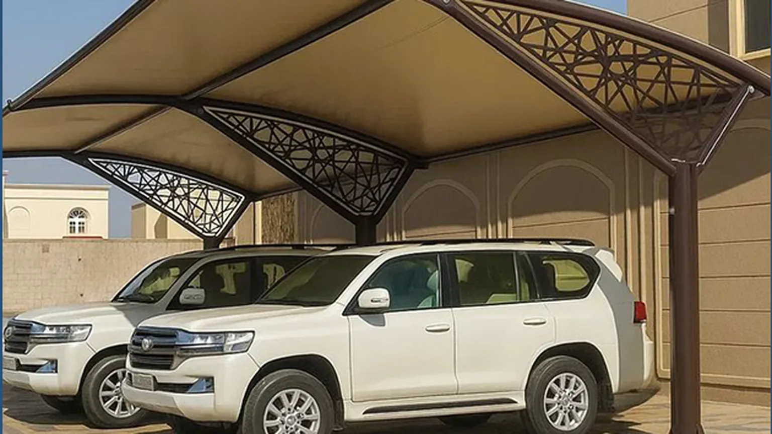 بانر مظلات وسواتر في المنطقة الشرقية