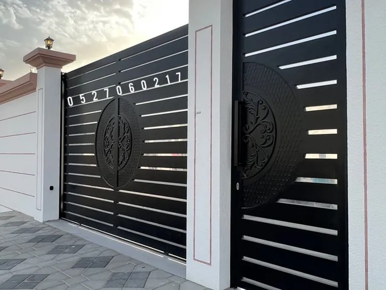 بوابة فلل — أبواب وبوابات