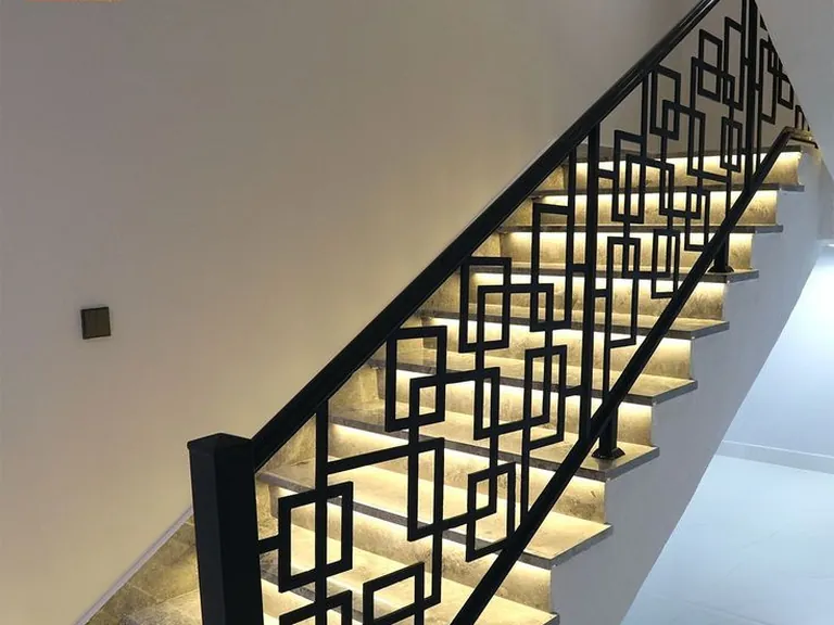 دربزين درجة منزلية — درابزين وسلالم