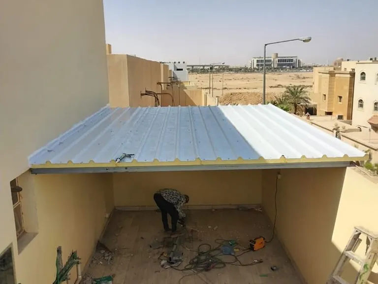 سطح هنجر منزلي